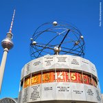Alexanderplatz mit Weltzeituhr und Fernsehturm